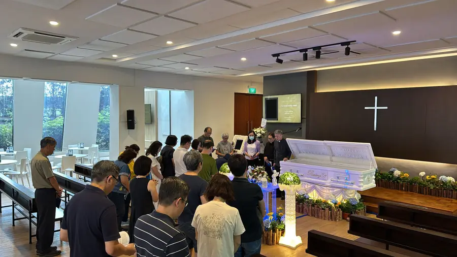 基督教殡葬礼与出席的家属